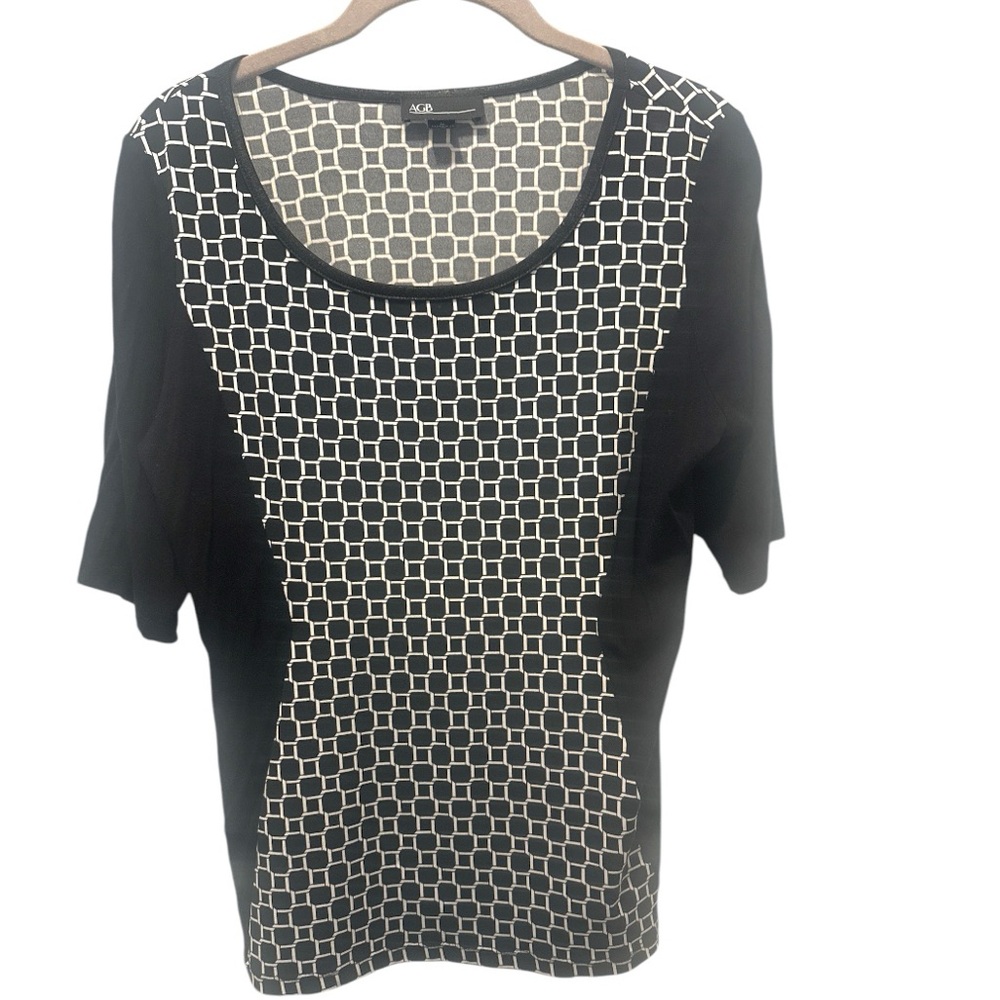AGB Medium Women’s Short Sleeve Cotton/Poly Dress T-Shirt. Slimming design